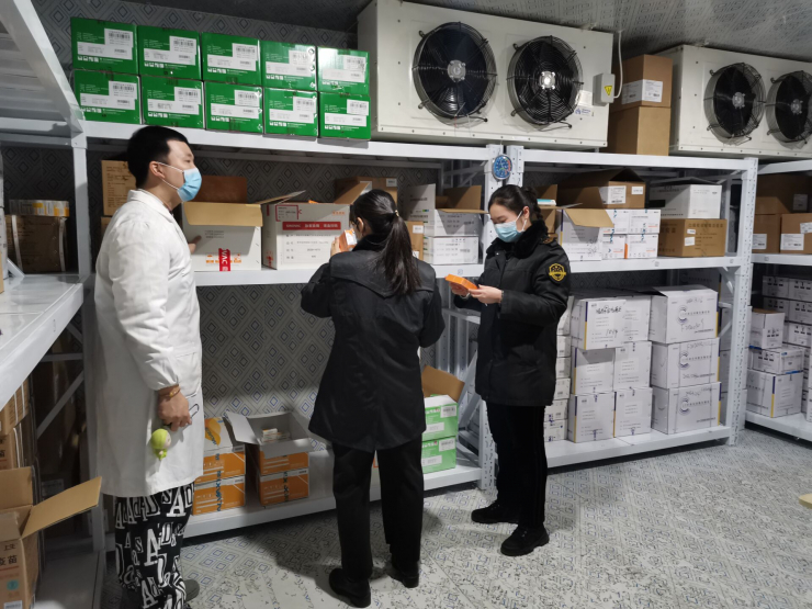 田家庵区市场监管局+田家庵区市场监管局对区疾控中心开展新冠病毒疫苗流通环节专项检查图片2